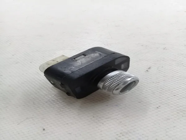 8K0959565E | Katlanır Ayna Kumanda Düğmesi | Audi A4, A5, Q5 VAG