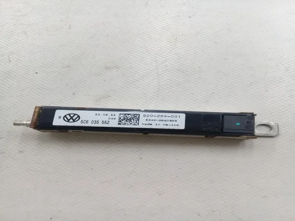 5C6035552 | VW Jetta Sağ Anten Güçlendirici VAG