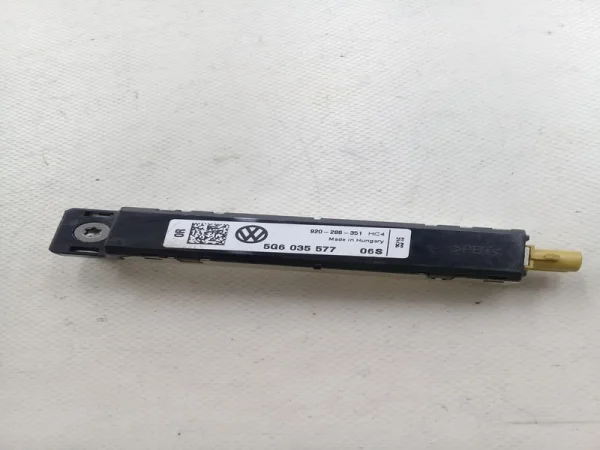 5G6035577 | Anten Güçlendirici | VW E-Golf, Golf VAG