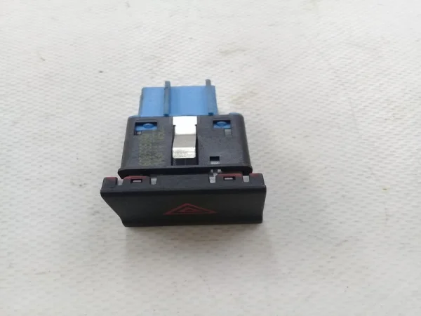 6C0953509A | VW Polo Dörtlü Flaşör Düğmesi VAG