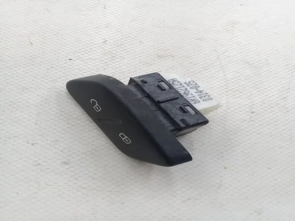 6R1962125A | VW Polo Merkezi Kilit Düğmesi VAG