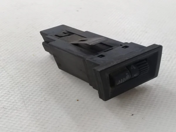 7E0963563 | VW Transporter Koltuk Isıtma Düğmesi VAG