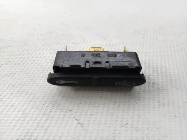 6H0962125A | Merkezi Kilit Düğmesi | VW Polo - Seat Cordoba, Ibiza VAG