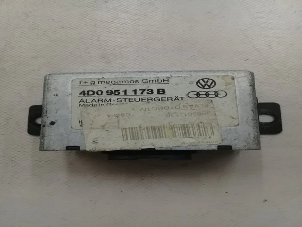 4D0951173B | Alarm Kontrol Ünitesi | Audi A4, A8 VAG
