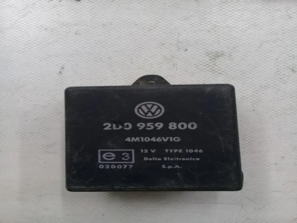 2D0959800 | VW LT Merkezi Kilit Modülü VAG