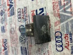 2H5959917E | VW Amarok Arka Bagaj Açma Düğmesi - 1