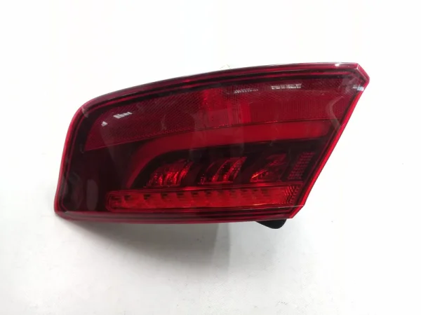 8V4945096D | LED'li Sağ Dış Stop Lambası | Audi A3, RS 3 VAG
