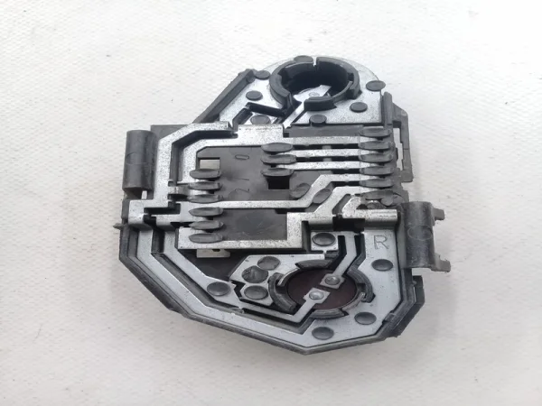 1M6945258 | Seat Leon Arka Sağ Stop Duy Duyul Takımı VAG