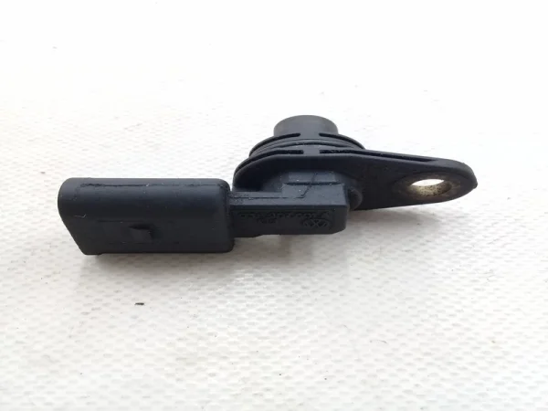 036907601A | VW Polo Eksantrik Mili Sensörü VAG