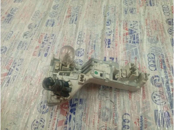 5G0945259 | VW Golf Arka Sol İç Stop Duy Takımı VAG