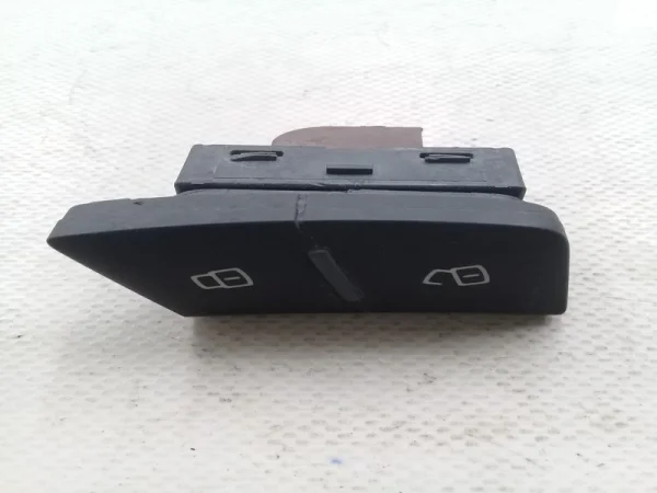 4G1962107 | Audi A6 Merkezi Kilit Düğmesi VAG