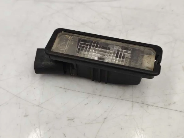 1K8943021 | Ledli Plaka Lambası | VW Amarok, Eos, Golf, Passat - Seat Leon, Toledo VAG