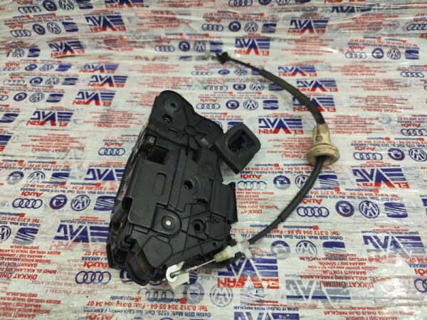 5K1837015B | Ön Sol Kapı Kilit Mekanizması | VW Golf, Jetta, Polo - Seat Alhambra - Skoda Rapid, Yeti VAG