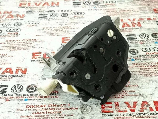 4F0839016 | Arka Sağ Kapı Kilidi | Audi A3, A6, A8 VAG
