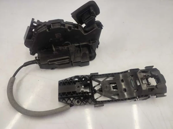 5TA839015E | Sol Arka Kapı Kilidi | VW Tiguan, Touran - Seat Ateca - Cupra Ateca VAG