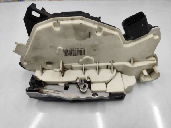 5N1837015C | Ön Sol Kapı Kilit Mekanizması | VW Amarok, CC, Passat, Scirocco - Audi A1 - Seat Ibiza VAG