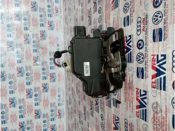 3B2837016H | Ön Sağ Kapı Kilidi | VW Passat - Seat Leon VAG