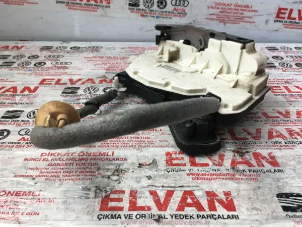 5K1837016D | Ön Sağ Kapı Kilidi | VW Caddy, E-Golf, Golf, Jetta - Seat Alhambra, Leon VAG