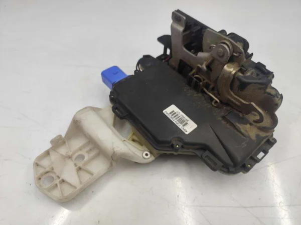 3B4839016AG | Arka Sağ Kapı Kilidi | VW Polo - Seat Ibiza - Skoda Fabia VAG