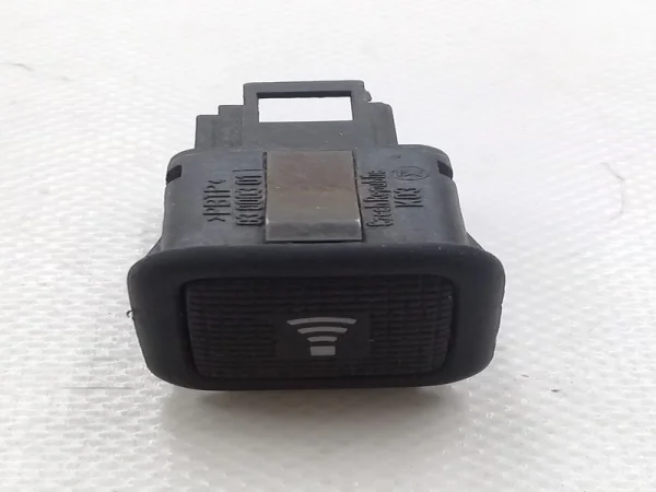 8L0962109 | Alarm İptal Düğmesi | Audi A3, A4, A6, A8, S6 VAG
