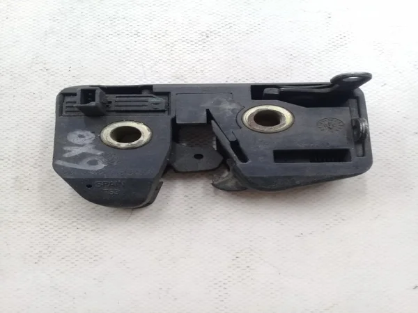 6X0827505A | Bagaj Kilidi | VW Jetta, Polo VAG