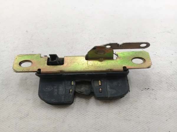 1C0827505C | VW New Beetle Arka Bagaj Kilit Mekanizması VAG