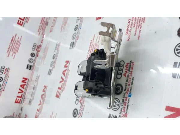 4H0827505A | Arka Bagaj Kilidi | VW Golf - Audi A3, A6, A8 VAG