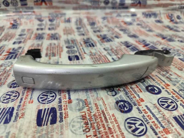 8T0837205A | Dış Kapı Kolu | Audi A1, A4, A5, Q3, Q5, RS Q3 VAG