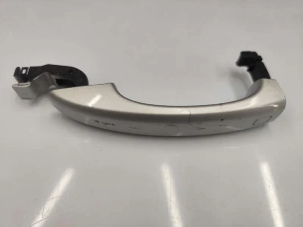8T0837205A | Dış Kapı Kolu | Audi A1, A4, A5, Q3, Q5, RS Q3 VAG