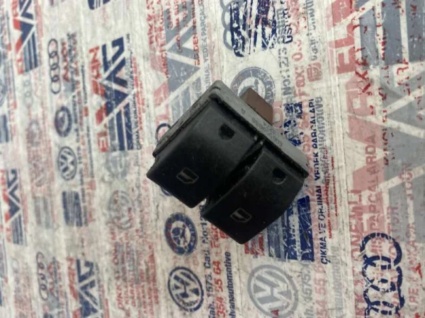 6Q0959858A | Cam Açma Düğmesi | VW Polo - Seat Ibiza VAG