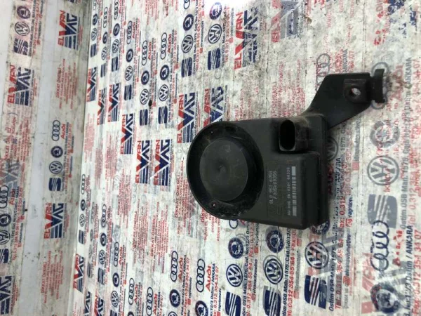 8L0951605A | Alarm Sireni | Audi A3, A4, A6, A8, TT VAG