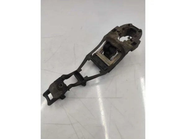 3B0837885 | VW Passat Sol Ön Dış Kapı Kolu Taşıyıcısı VAG