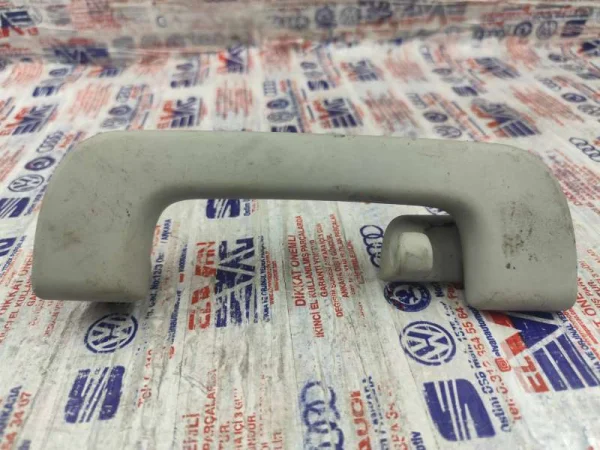 8R0857607J | Sol Arka Tavan Tutamağı | Audi A4, A5, Q3, Q5, Q7, RS Q3 VAG