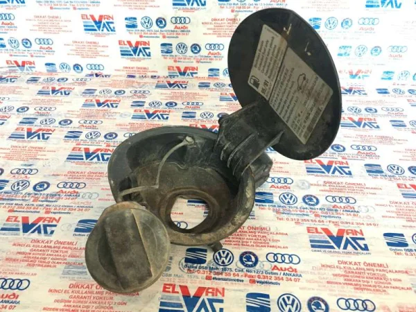 3C5809857 | VW Passat Yakıt Depo Kapağı VAG
