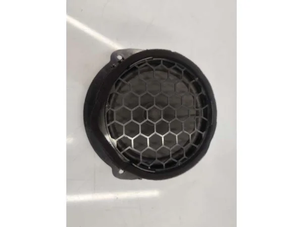 8V4035411 | Arka Kapı Hoparlörü | Audi A3, RS 3 VAG
