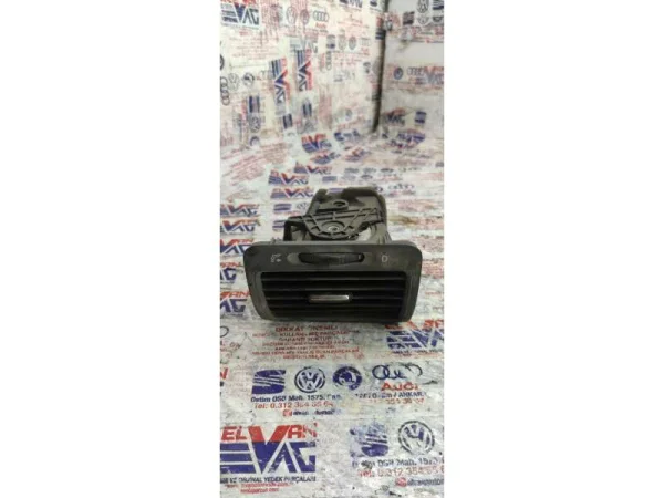 1K0819704 | VW Golf Sağ Havalandırma Izgarası VAG