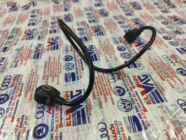 054905377 | Vuruntu Sensörü | VW Golf, Jetta, Passat - Audi 100 Serisi, 200 Serisi, 80 Serisi VAG