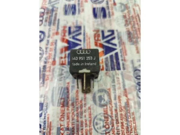 443951253J | Çok Fonksiyonlu Röle | VW Passat - Audi 100 Serisi, 200 Serisi, 80 Serisi, A4, A6 VAG