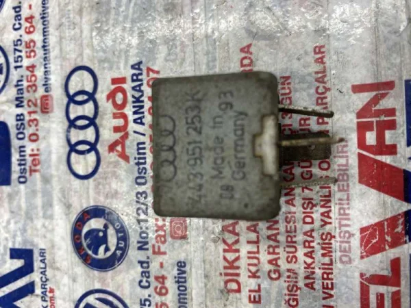 443951253K | Çok Fonksiyonlu Röle | VW Passat, Transporter - Audi 100 Serisi, 200 Serisi, 80 Serisi, A4 VAG