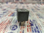 8D0951253 | Kontak Rölesi | VW Amarok, Bora - Audi 100 Serisi, 80 Serisi - Seat Alhambra, Altea - 2