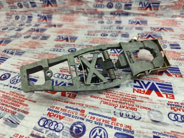7H0837886A | VW Transporter Dış Kapı Açma Kolu Bağlantı Braketi VAG
