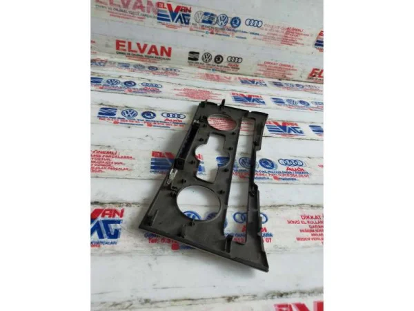 3C8863082A | Klima Kontrol Paneli Çerçevesi | VW CC, Passat VAG