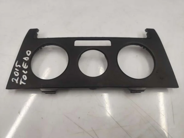 5JA819075A | Klima Kontrol Paneli Çerçevesi | Seat Toledo - Skoda Rapid VAG