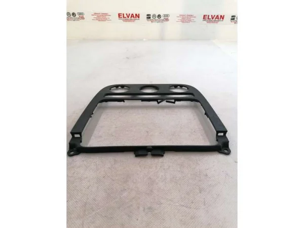 1K0858069 | VW Golf Orta Konsol Çerçevesi VAG