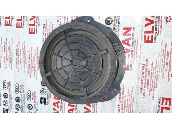 8W5035411 | Audi A4 Arka Kapı Hoparlörü VAG