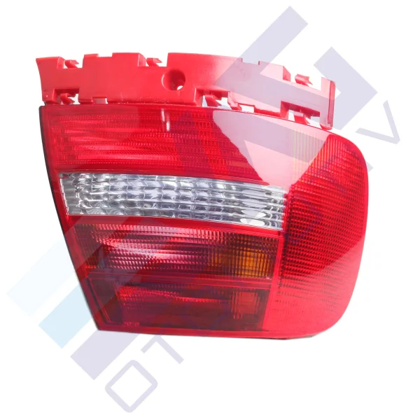 8D0945095G | Audi A4 Sol Stop Lambası