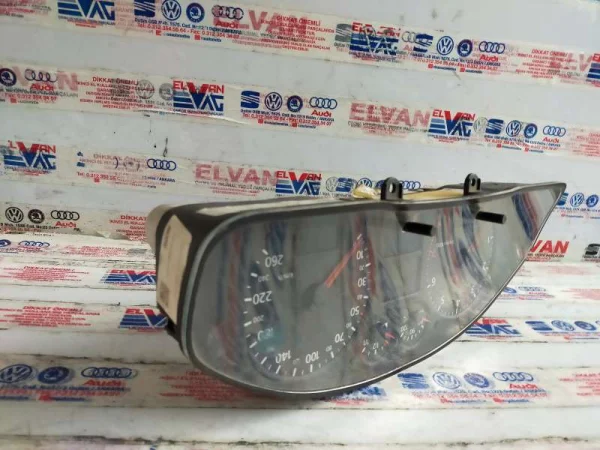 8D0920901FX | Audi A4 Gösterge Paneli VAG