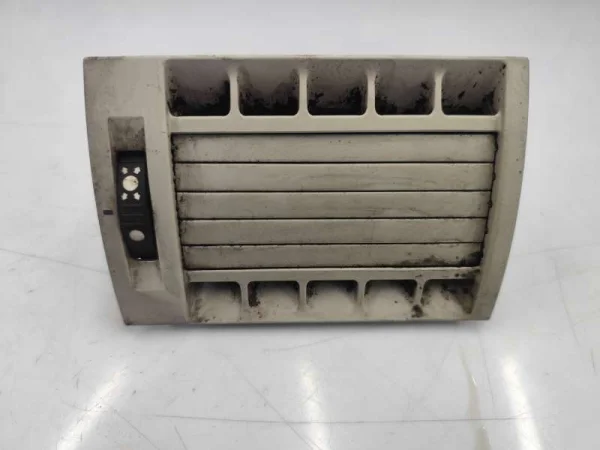 7H0820951D | VW Transporter Arka Tavan Havalandırma Izgarası VAG