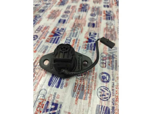 2K0843639E | VW Caddy Sürgülü Kapı Merkezleme Pim Yuvası VAG