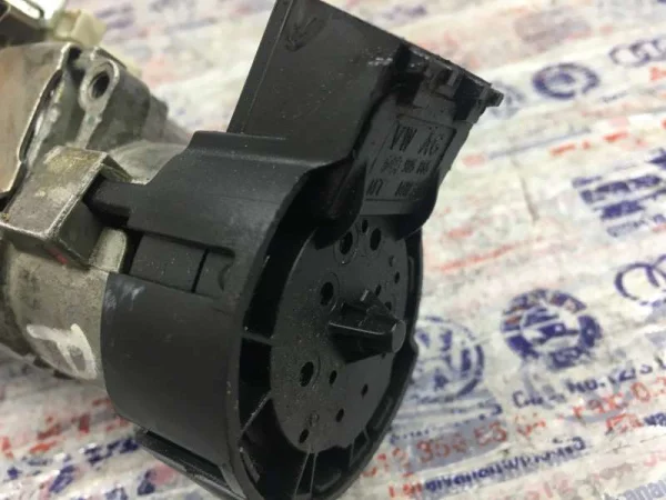 6R0905865 | Kontak Soketi | VW Amarok, Bora, Polo - Seat Ibiza - Skoda Citigo, Fabia VAG